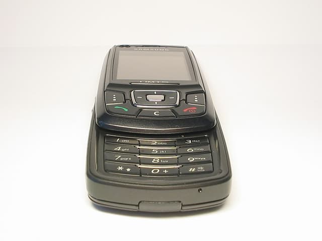 Image of Samsung Z400