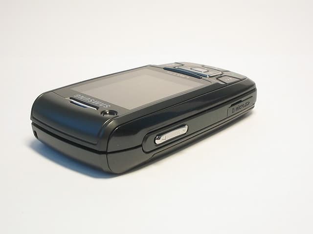 Image of Samsung Z400