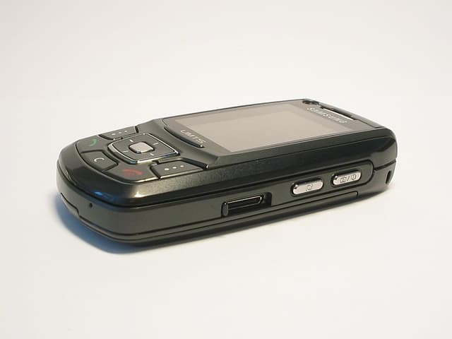 Image of Samsung Z400