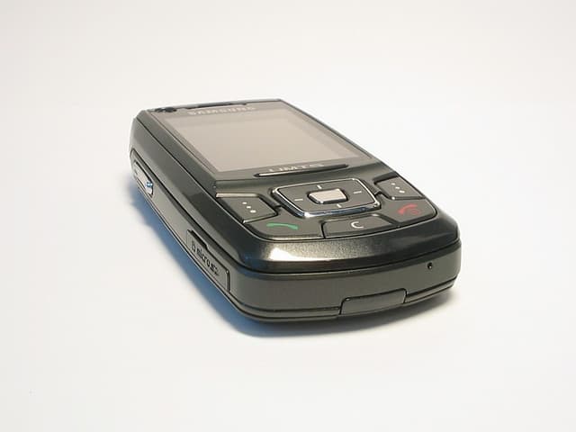 Image of Samsung Z400